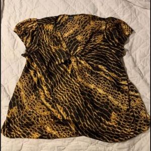 Rafaeilia Women’s Snake skin design print top size 2X